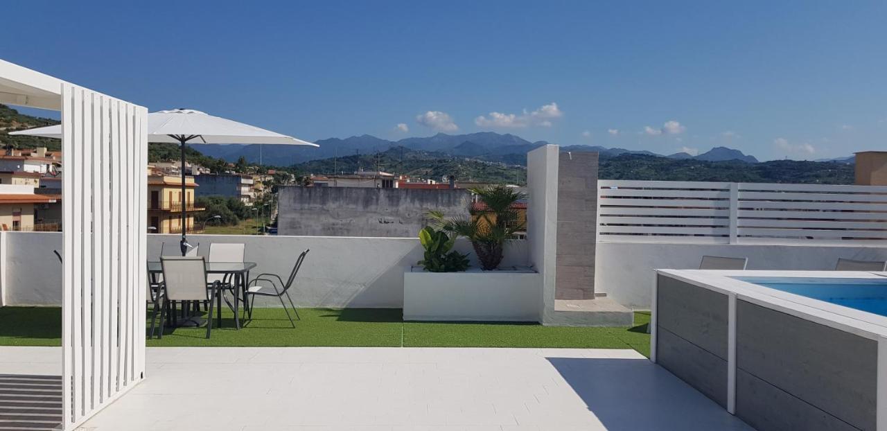 Apartamento L'Isola Di Ago Torregrotta Exterior foto