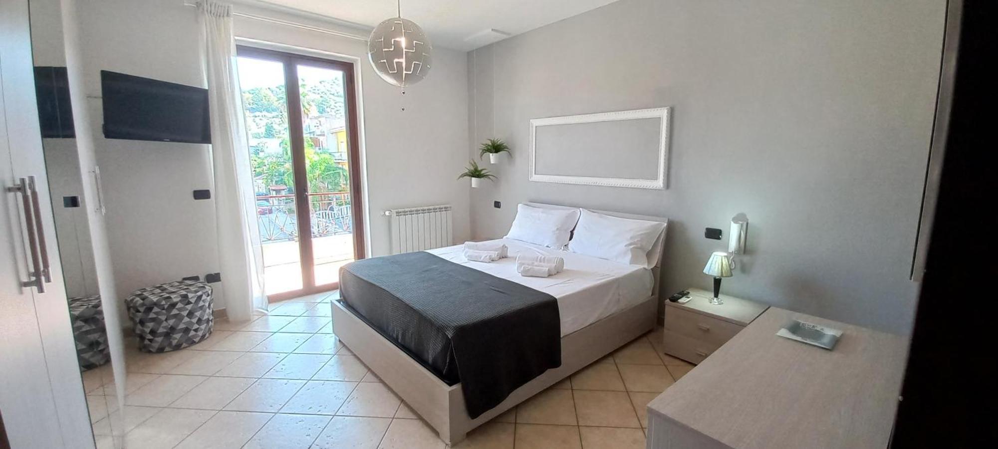 Apartamento L'Isola Di Ago Torregrotta Exterior foto